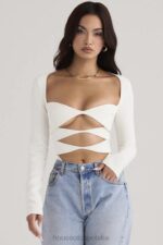 House of CB Białe body z wycięciem Danica Stylowe Odzieżowe Must Have
