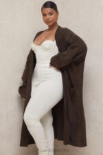 House of CB Chloe oversize kardigan czekoladowy moda trendy - Image 3