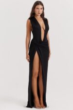 House of CB Czarna Maxi Sukienka Larelle z Głębokim Dekoltem - Image 13