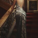 House of CB Gabrielle Maxi Sukienka Cynowo Satynowa Elegancka Moda