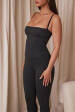 House of CB Kombinezon Luisa Węgla Drzewnego Stylowy Elegancki Outfit - Image 3