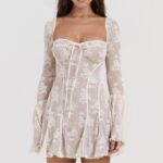 House of CB Kremowa Koronkowa Gorsetowa Sukienka Vintage Analissa 4PND170 Elegancja i Styl