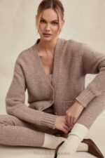House of CB Legginsy wełniane jęczmienne Rosmina w kolorze beżowym modne i wygodne - Image 3