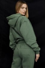 House of CB Oversize bluza z kapturem Halo w kolorze mchu - Image 6
