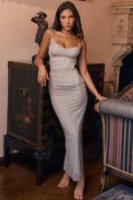 House of CB piaskowa maxi sukienka Nalini stylowa moda kobieca - Image 2
