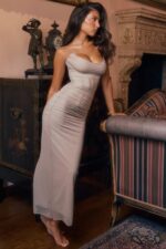 House of CB piaskowa maxi sukienka Nalini stylowa moda kobieca - Image 3