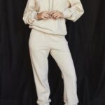 House of CB Polarowe Spodnie do Joggingu Sky Oatmeal Komfort i Styl