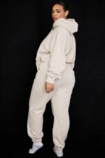House of CB Polarowe Spodnie do Joggingu Sky Oatmeal Komfort i Styl - Image 7