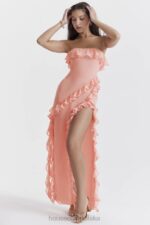 House of CB Sarina Maxi Sukienka Morelowa z Falbaną Elegancja na Każdą Okazję - Image 10