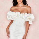 House of CB Selena satynowa sukienka bez ramiączek kości słoniowej elegancka moda na każdą okazję