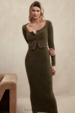 House of CB Sukienka maxi z dzianiny khaki stylowa elegancja