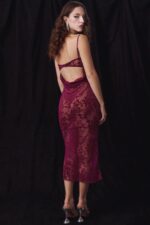 House of CB Sukienka Midi Ione Cranberry Devore Modna Elegancja - Image 6