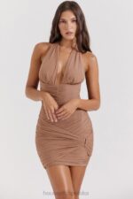 House of CB Sukienka mini laetitia orzechowa elegancja na każdą okazję