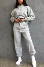 House of CB Szare Spodnie do Joggingu Polarowe Komfort i Styl - Image 12