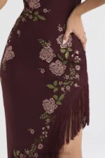 House of CB Wina Eloisa Midi Sukienka z Haftem Elegancja - Image 12