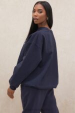 Tommy Granatowa Oversize Bluza z Okrągłym Dekoltem Modny Styl - Image 11