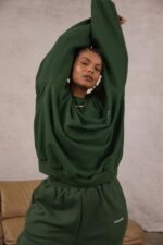Tommy Zielona Bluza Oversize z Okrągłym Dekoltem Modna Odzież - Image 5