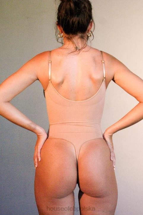 House of CB Rzeźbiące body stringi cafe au lait na każdą okazję