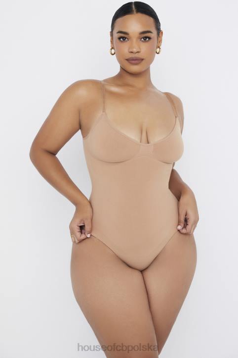 House of CB krótkie body cafe au lait z rzeźbieniem modna odzież kobieca