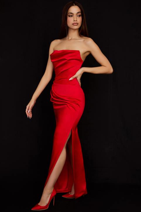 House of CB Szkarłatna Suknia Bez Ramiączek Adrienne Elegancja i Styl